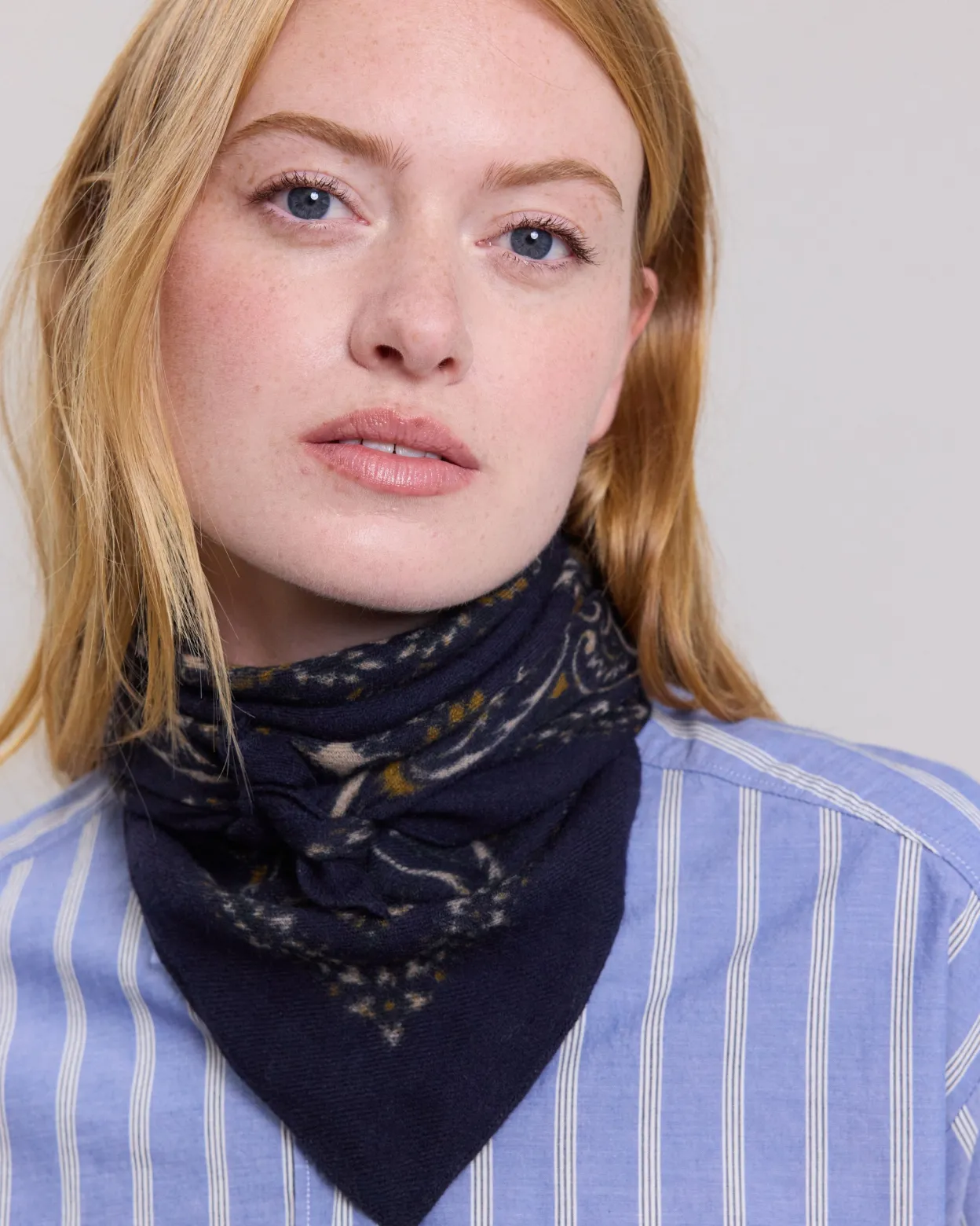 bandana_scarf_0-2.webp Cheap Hartford Bandana Scarf Navy Blue
