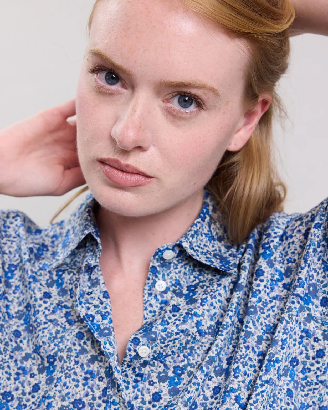 coraz_shirt_2-3.webp Shop Hartford Coraz Shirt Blue