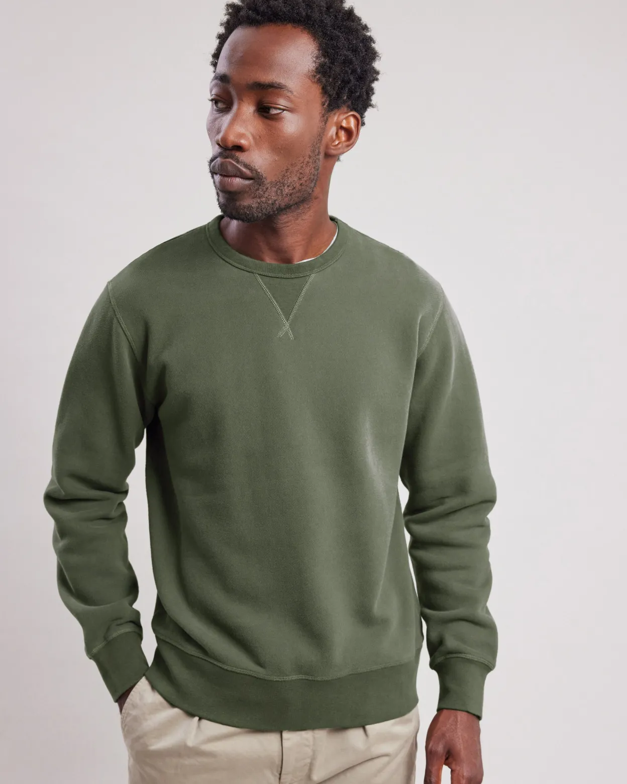 crew_sweatshirt_0.webp Shop Hartford Crew Sweatshirt Military Green