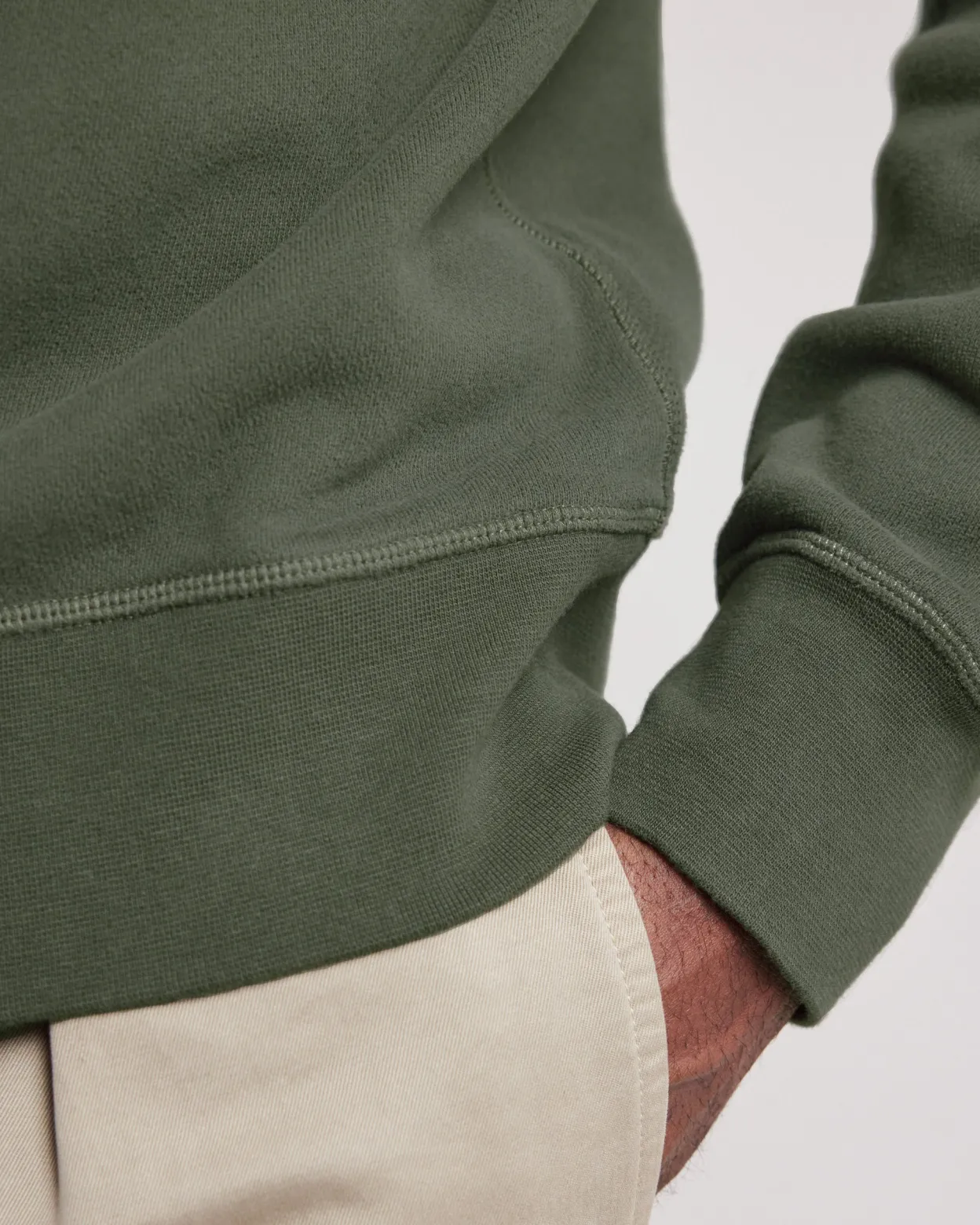 crew_sweatshirt_1.webp Shop Hartford Crew Sweatshirt Military Green