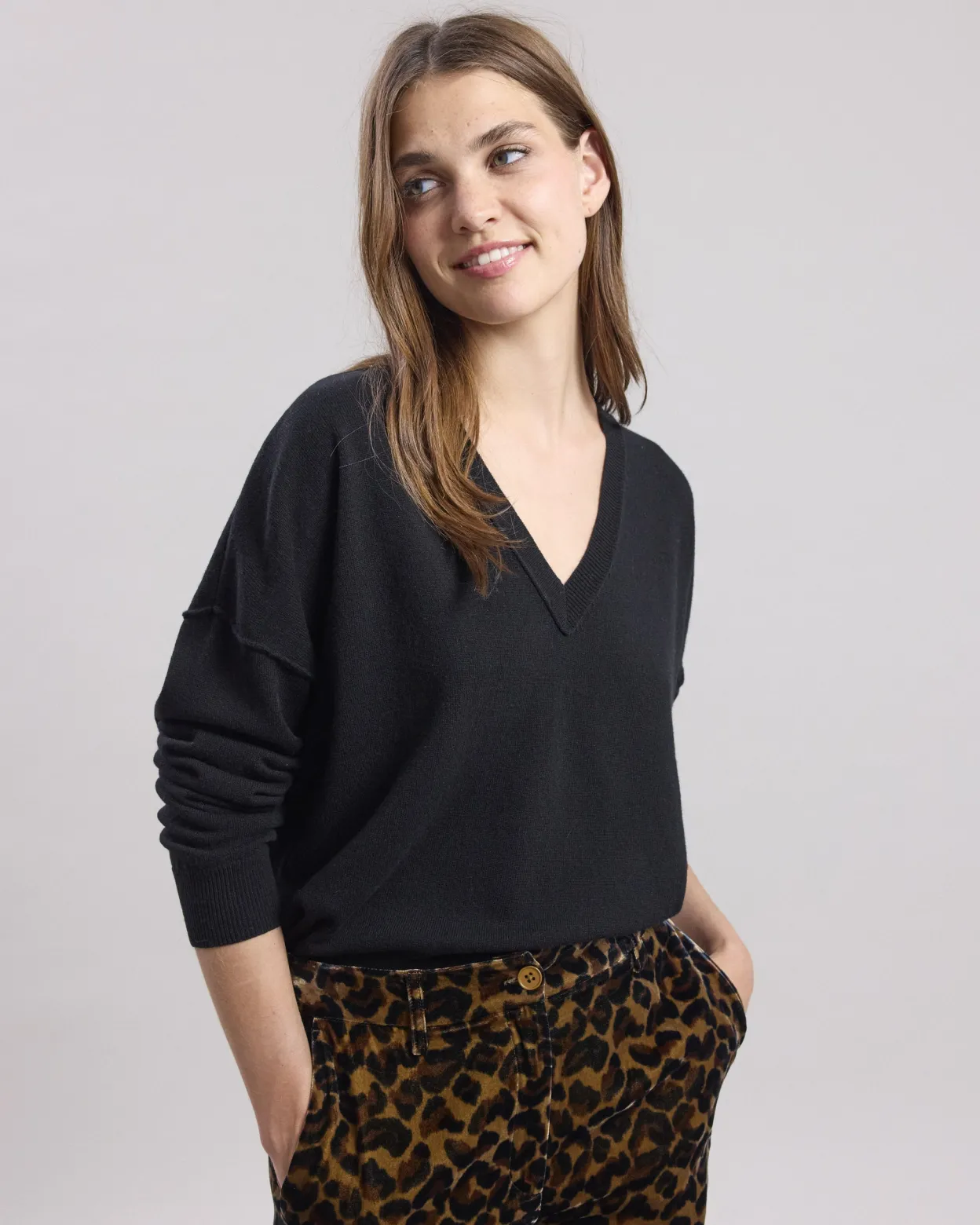 miju_sweater_0-2.webp Clearance Hartford Miju Sweater Black